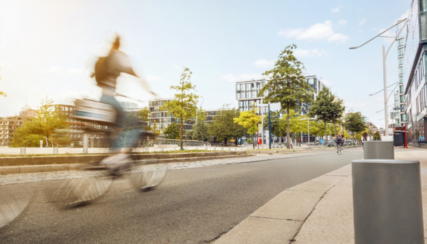 By bike straight to Eduardo